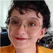 Profesora de Literatura da clases para niños y jovenes